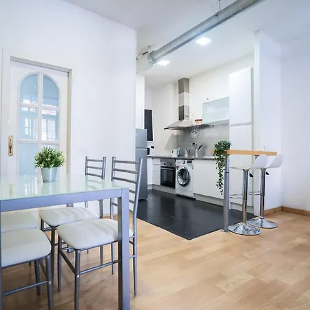 Apartamento Palacio Real De Madrid, Histórico *