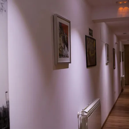 בית הארחה Art
