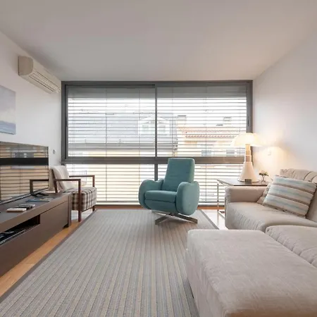 Mintystay - Felipe Campos * Madrid