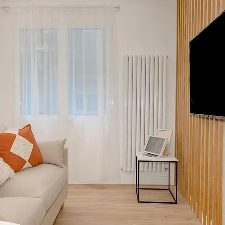 Apartment Malasana Xi Calle Manuela Malasana 3br 3bh Madrid