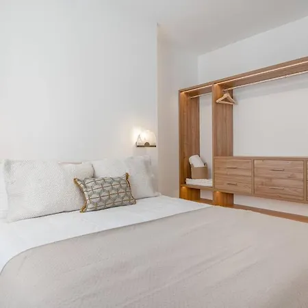 Malasana Xi Calle Manuela Malasana 3br 3bh * Madrid