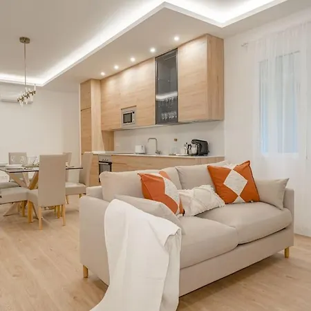 Malasana Xi Calle Manuela Malasana 3br 3bh Apartment