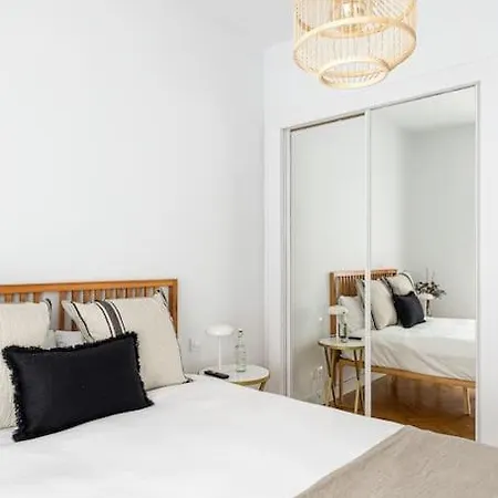 Infantas Piso At Justicia Barrio * Madrid