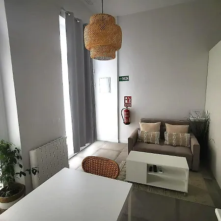 Andres Tamayo Av America Apartamento Madrid