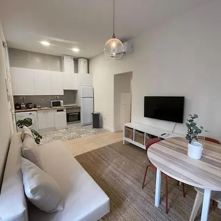 Cool Duplex 7pax En Calle Monteleon/centro Madrid