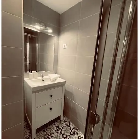 New&cool Piso En El Centro De 9pax Apartment *