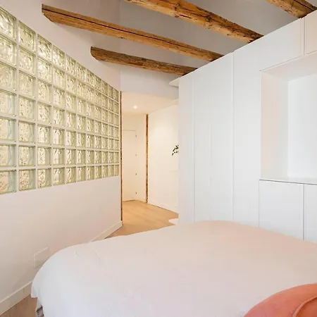 Ever House - Atocha1 Superb-location Apartment *