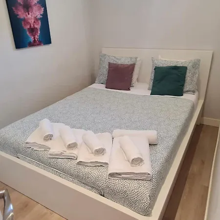 Cozy And Modern In -alquiler Temporal Apartamento *