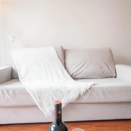 Apartment For Your Coqueto Apartamento Temporal Cerca Al Parque Retiro Gpa92 *