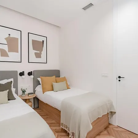 Chamberi V Calle Hartzenbusch 2br 2bh Appartamento Madrid