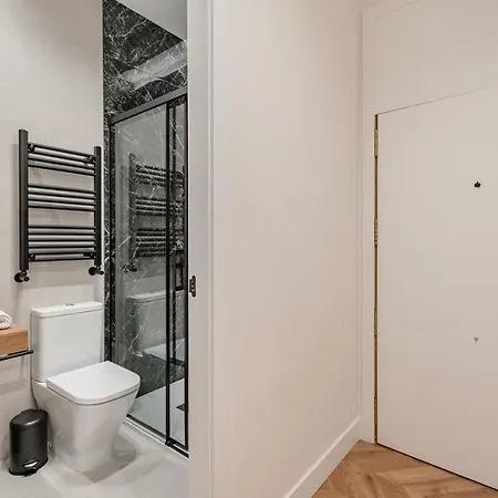 Chamberi V Calle Hartzenbusch 2br 2bh Appartamento Madrid
