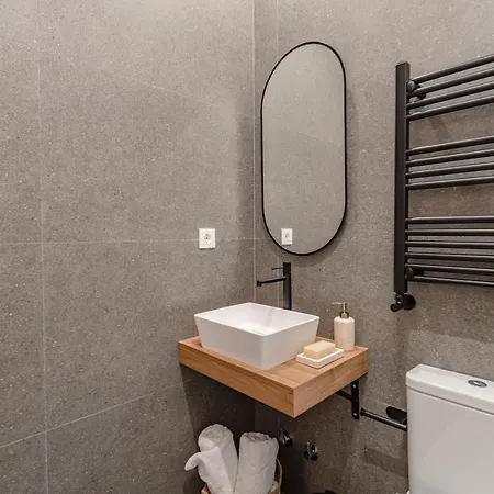 Appartamento Chamberi V Calle Hartzenbusch 2br 2bh Madrid