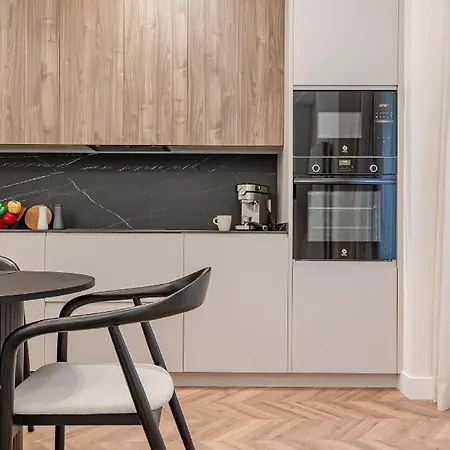 Chamberi V Calle Hartzenbusch 2br 2bh * Madrid