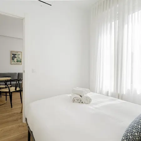 Apartment Apartamento Reformado En El Retiro