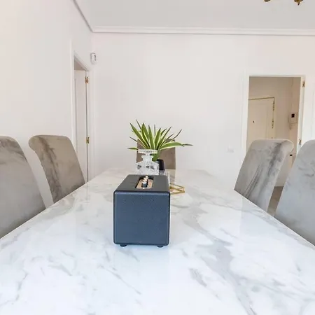 아파트 Paseo Esperanza Lujoso Apartamento En *