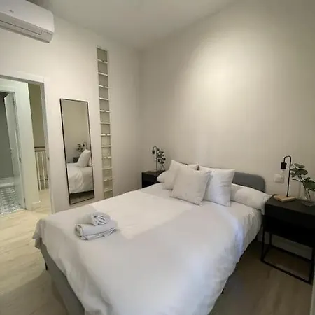 Apartment Cool Duplex 7pax En Calle Monteleon/centro Madrid