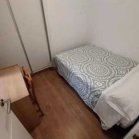 4 - Puerta Del Sol Apartment *