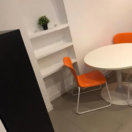 Apartamento En Barrio Multicultural Lavapies Apartment *