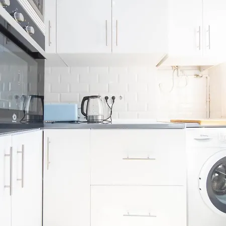 Apartment For Your Bonito Y Amplio Temporal En Barrio Salamanca - Clc43 *