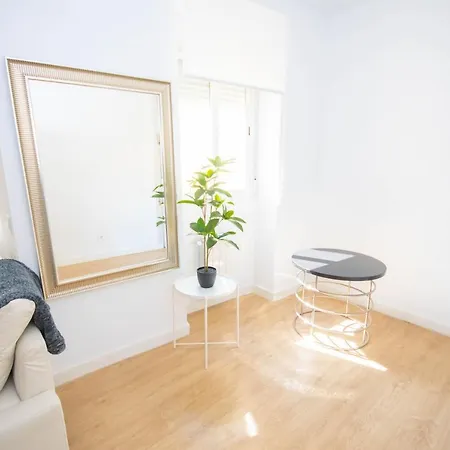 Apartment For Your Bonito Y Amplio Temporal En Barrio Salamanca - Clc43 Madrid