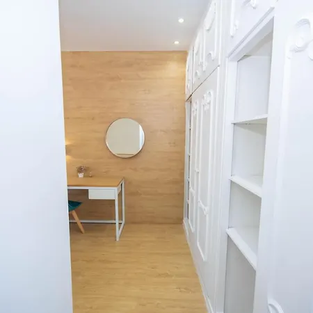 Apartment For Your Bonito Y Amplio Temporal En Barrio Salamanca - Clc43 *