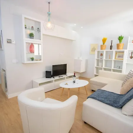 Apartment For Your Bonito Y Amplio Temporal En Barrio Salamanca - Clc43