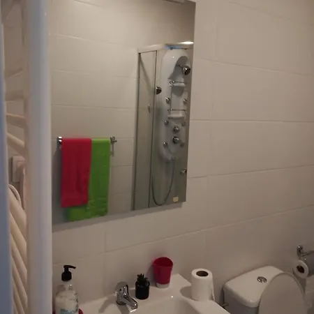Apartamento Apartamento Vacacional En La Zona De Rio. Madrid