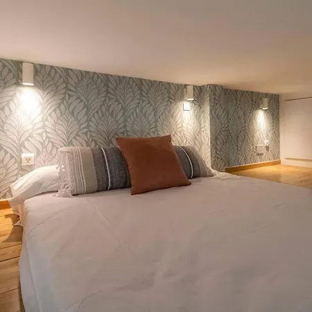 Pequeno Estudio Madrileno * Madrid