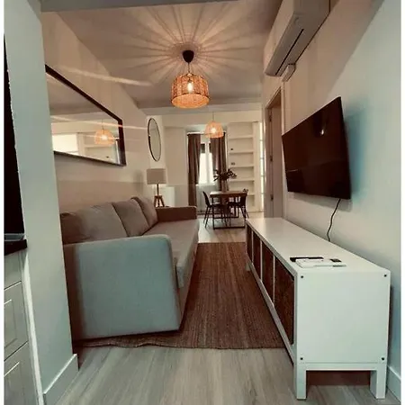 New&cool Piso En El Centro De 9pax Apartment *