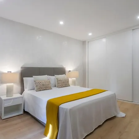 Dobohomes - Relatores Apartment Madrid