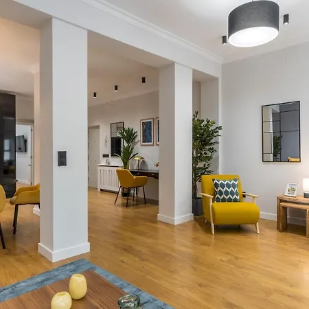 Wide And Modern -1bd 1,5 Bth- Malasana * Madrid