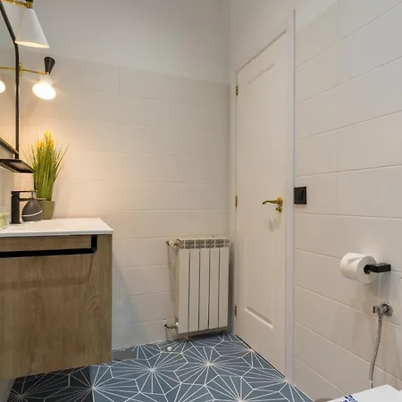 Wide And Modern -1bd 1,5 Bth- Malasana Apartment