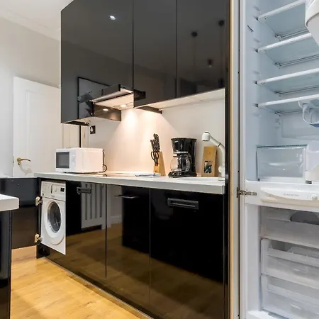 Wide And Modern -1bd 1,5 Bth- Malasana *