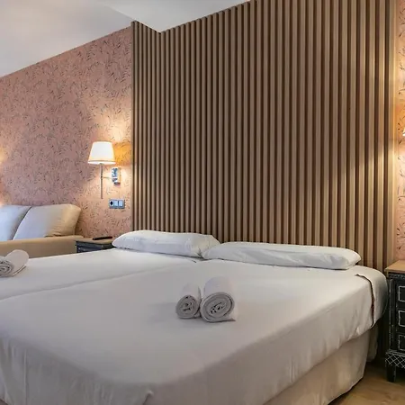 H-a Quo Apartmanhotel 3*