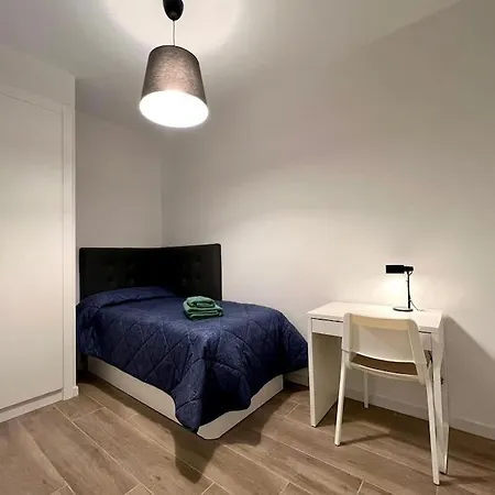 Excelente Piso En Barrio Salamanca! Apartamento