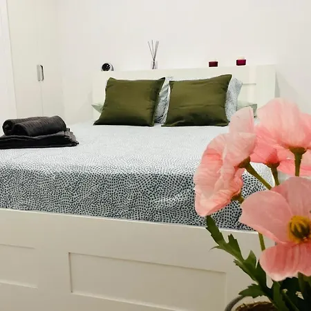 Flat Near Real Stadium