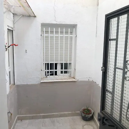 Avda Plaza De Toros, Apartamento Dos Dormitorios Junto A Metro Vistalegre *