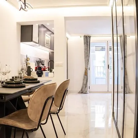 Apartment Gran-via Luxury Flat 3bd City Center + Terrace + Ac