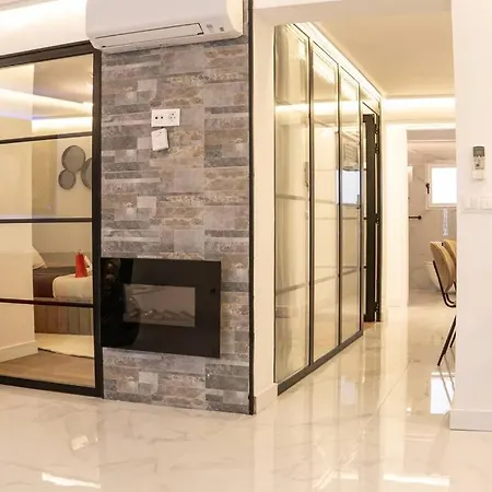 Gran-via Luxury Flat 3bd City Center + Terrace + Ac * Madrid
