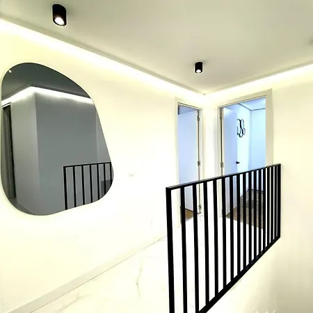 Gran-via Luxury Flat 3bd City Center + Terrace + Ac Madrid