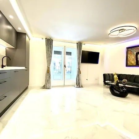 Apartment Gran-via Luxury Flat 3bd City Center + Terrace + Ac *