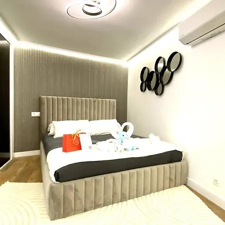 Gran-via Luxury Flat 3bd City Center + Terrace + Ac Apartment *
