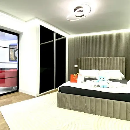 Apartment Gran-via Luxury Flat 3bd City Center + Terrace + Ac *