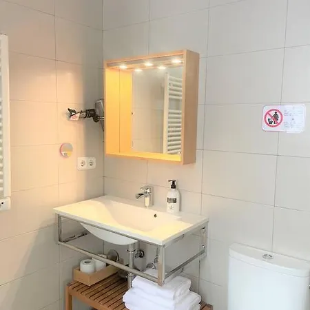 Apartment Exclusivo Y Acogedor Con Balcon En Chueca, Con Aire Acondicionado Y Calefaccion