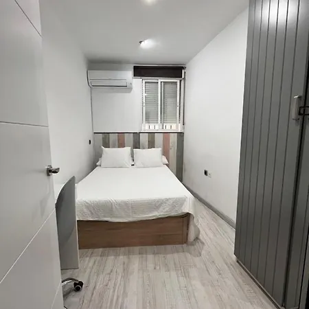 Apartamento En Tetuan, Cerca De Plaza De Castilla. Apartment