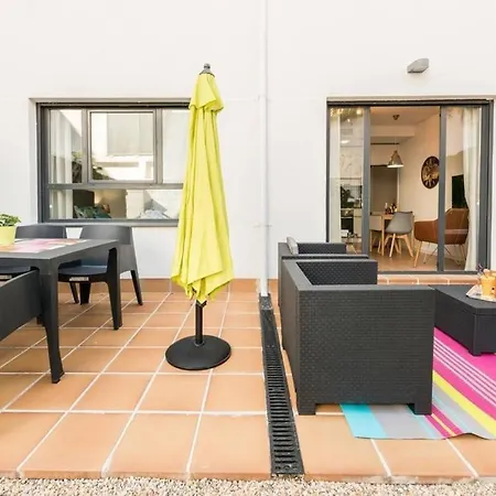 Apartment Chamberi Con Jardin C By Regalatemadrid Madrid