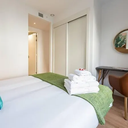 Apartment Chamberi Con Jardin C By Regalatemadrid