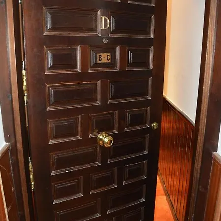 Apartment For Preciosa Buhardilla Temporal En Plena Puerta Del Sol De Cor2 Madrid
