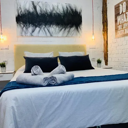 Con Encanto En Zona Tirso De Molina-sol *