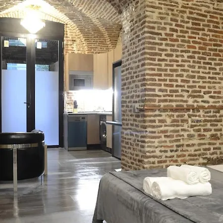 Cozy Loft - Royal Palace
